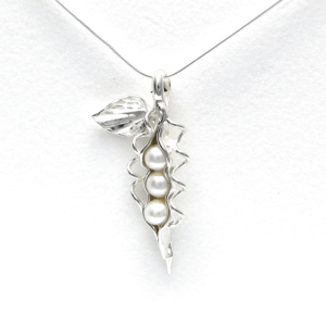 3 Pearl How Many Peas in Your Pod Necklace - White Pearl