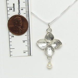 Celtic Qua trefoil Flower Necklace - Lucina K.