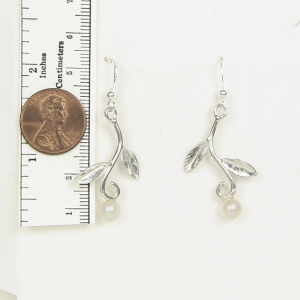 Sterling Silver Vine earrings with freshwater pearl