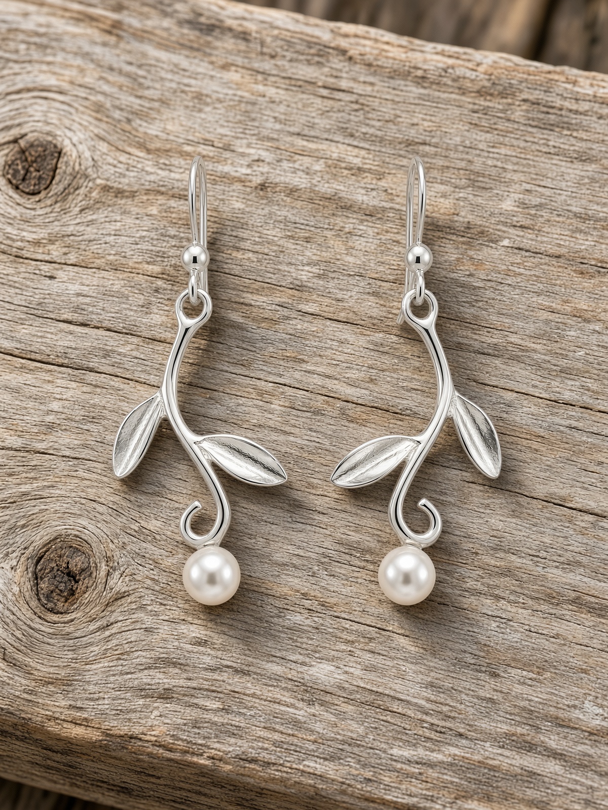 Sterling Silver Vine earrings with freshwater pearl