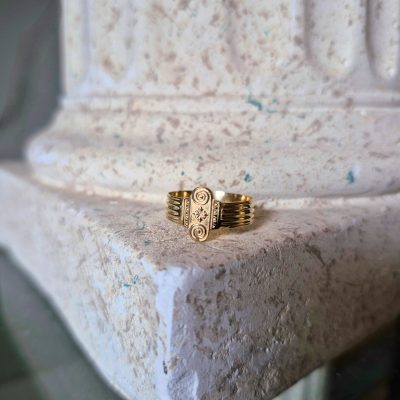 Column Ring in 14K Gold