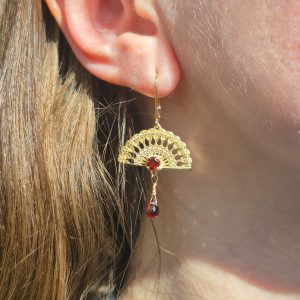 Fan Earrings 14K with Garnet