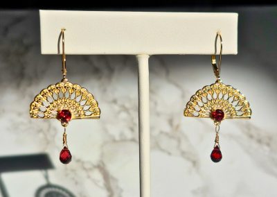 Fan Earrings 14K with Garnet